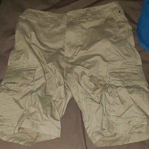Men's cargo shorts